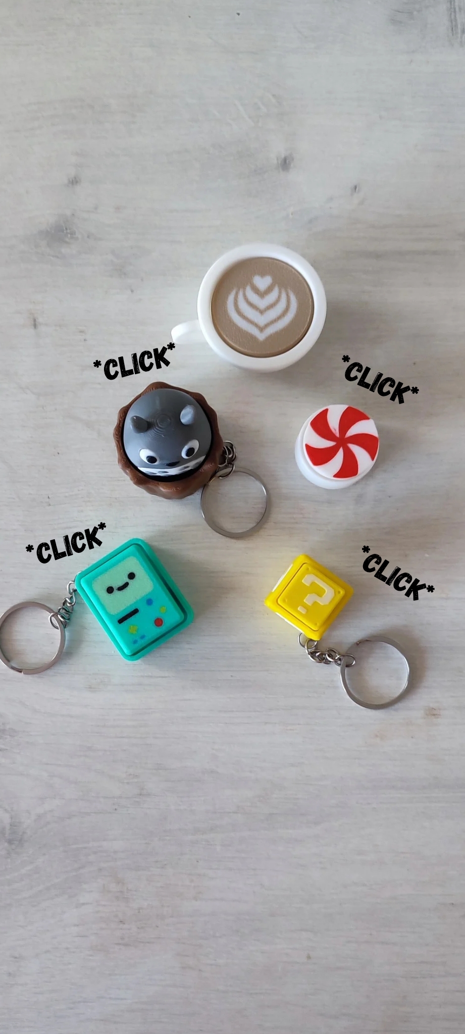 Nuestros clickers anti-estrés en la palma de tu mano y en tu bolsillo con las llaves