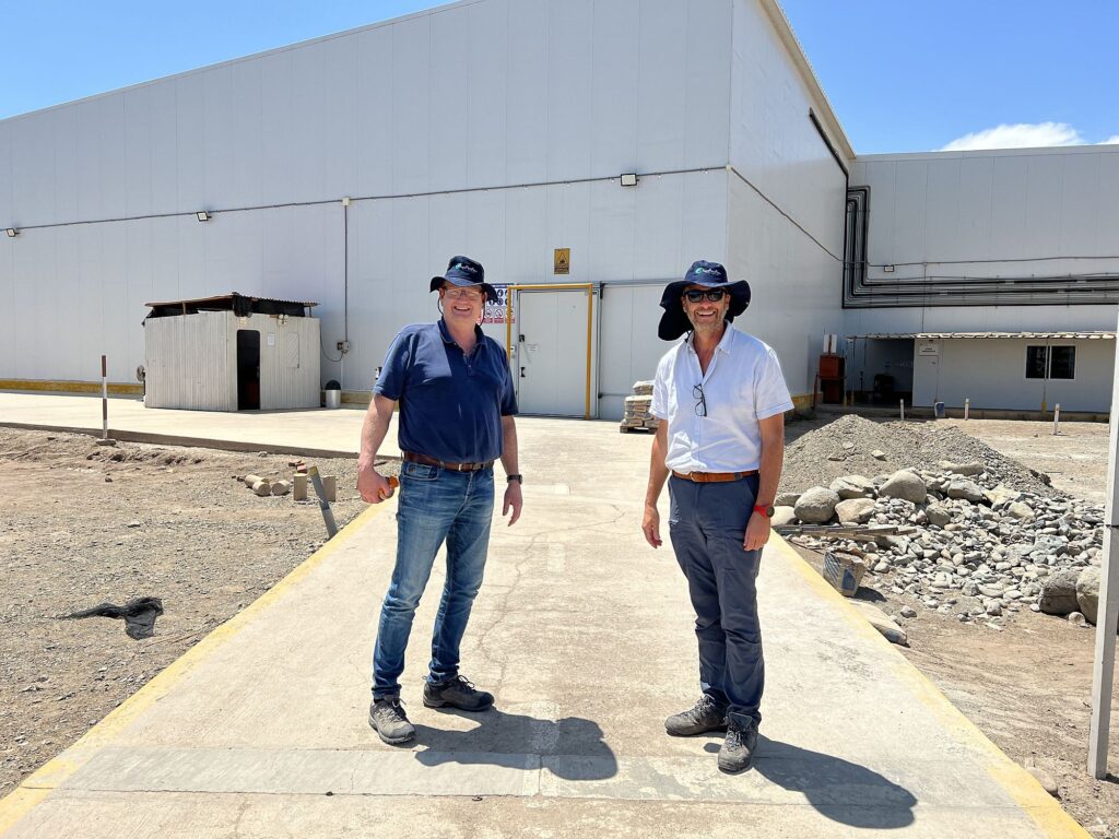 Our client Van Velden visits our crops again.