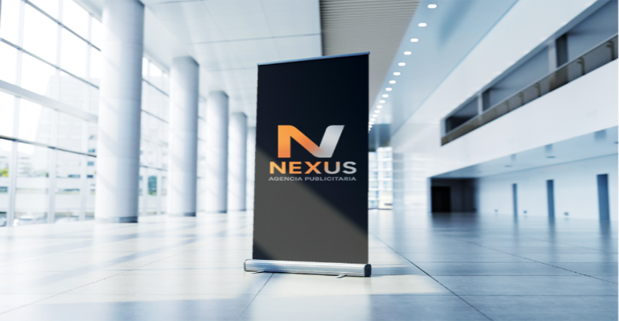 Destaca tu marca en grande: pendones roller personalizados, impresos en alta calidad y listos para captar todas las miradas.