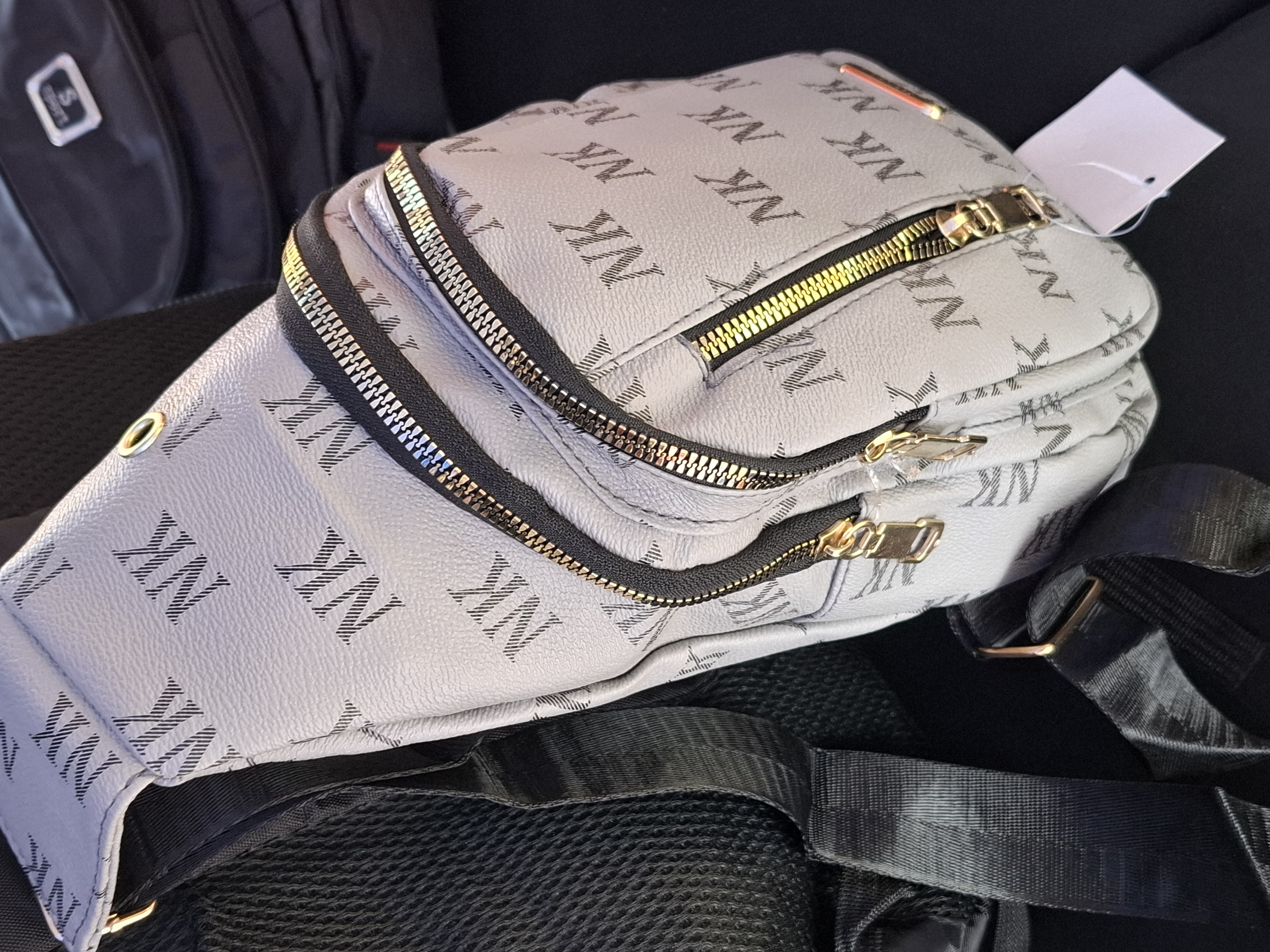 Variedad en modelos  y colores