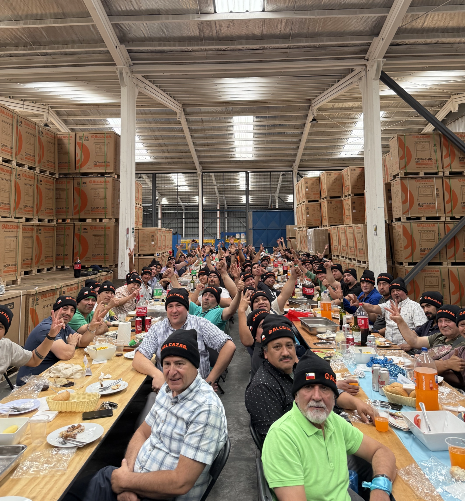 Desde 1989 fabricando <br><b>Cocinas, calefacción y hojalatería</b>&nbsp;<b>desde el sur de Chile</b>