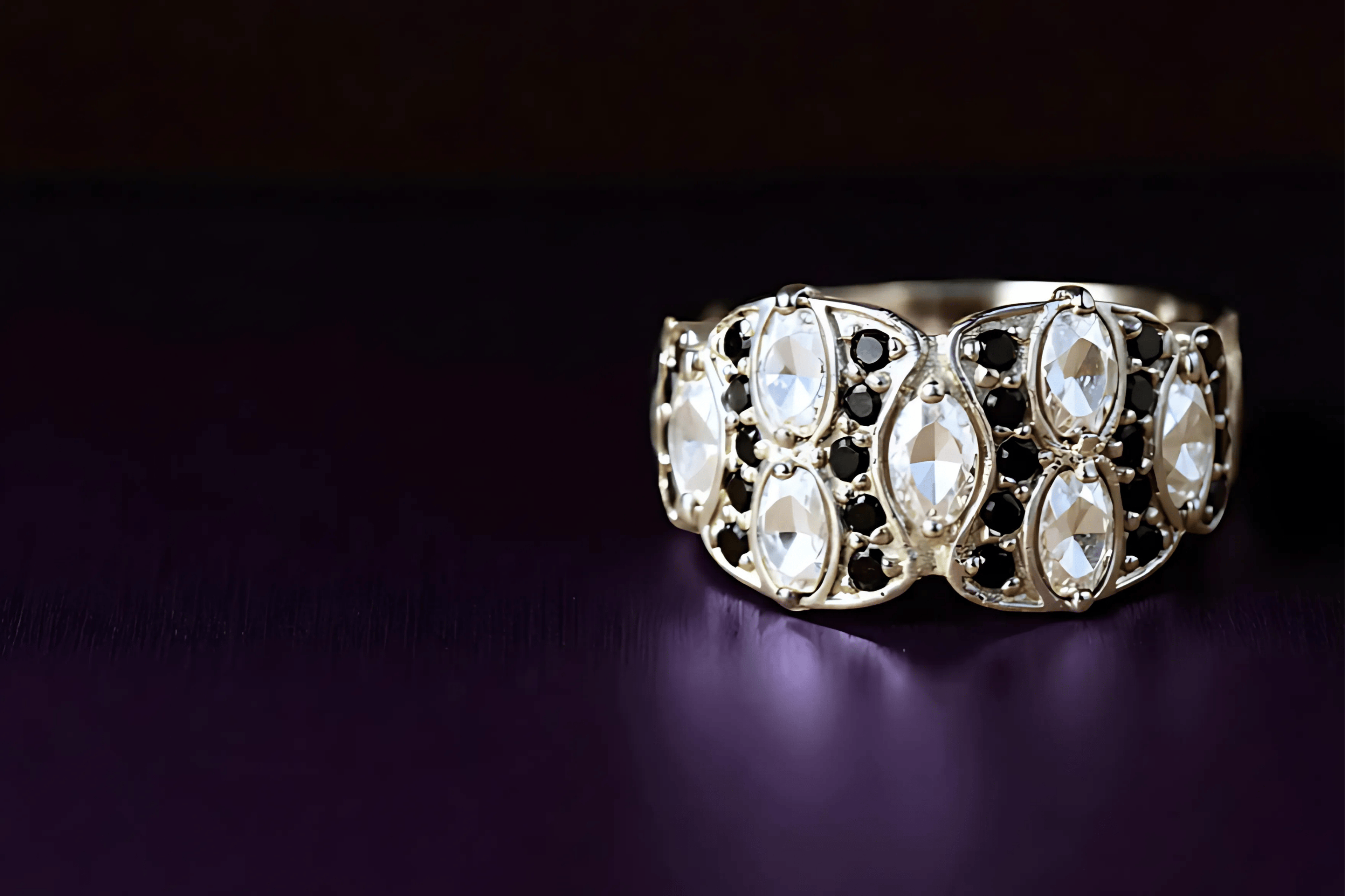 <div style="width: 100%; margin-right: auto; text-align: left; font-family: 'Cinzel', serif; font-size: 70px; line-height: 1.3; font-weight: normal; color: #FFFFFF; padding-left: 20px; text-shadow: 0 0 15px #4F2E5D, 0 0 20px #000;"> Brillo </div>