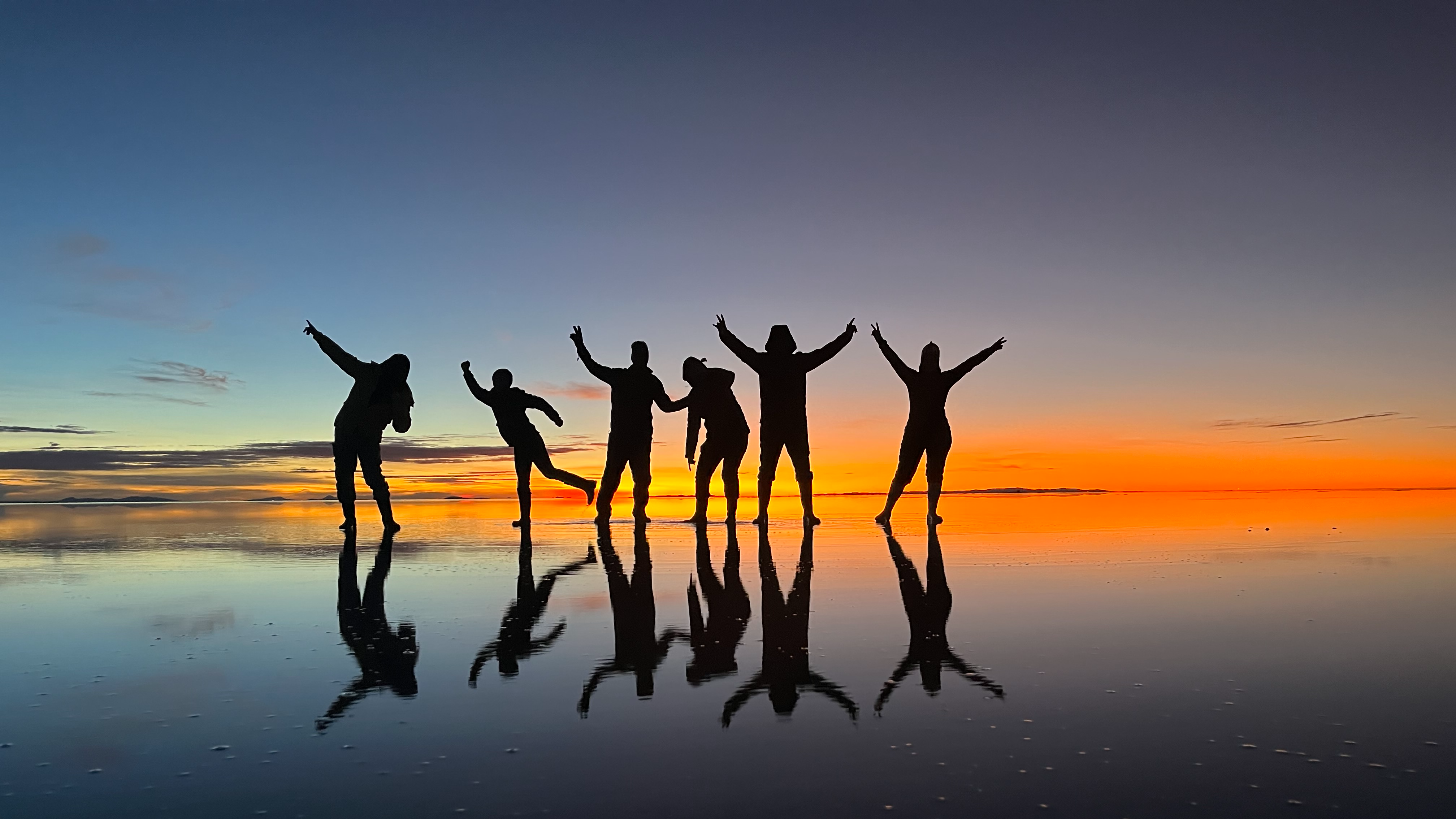 Reserva tu pasaje al Salar más grande del mundo