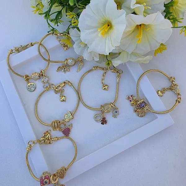 Charms y pulseras