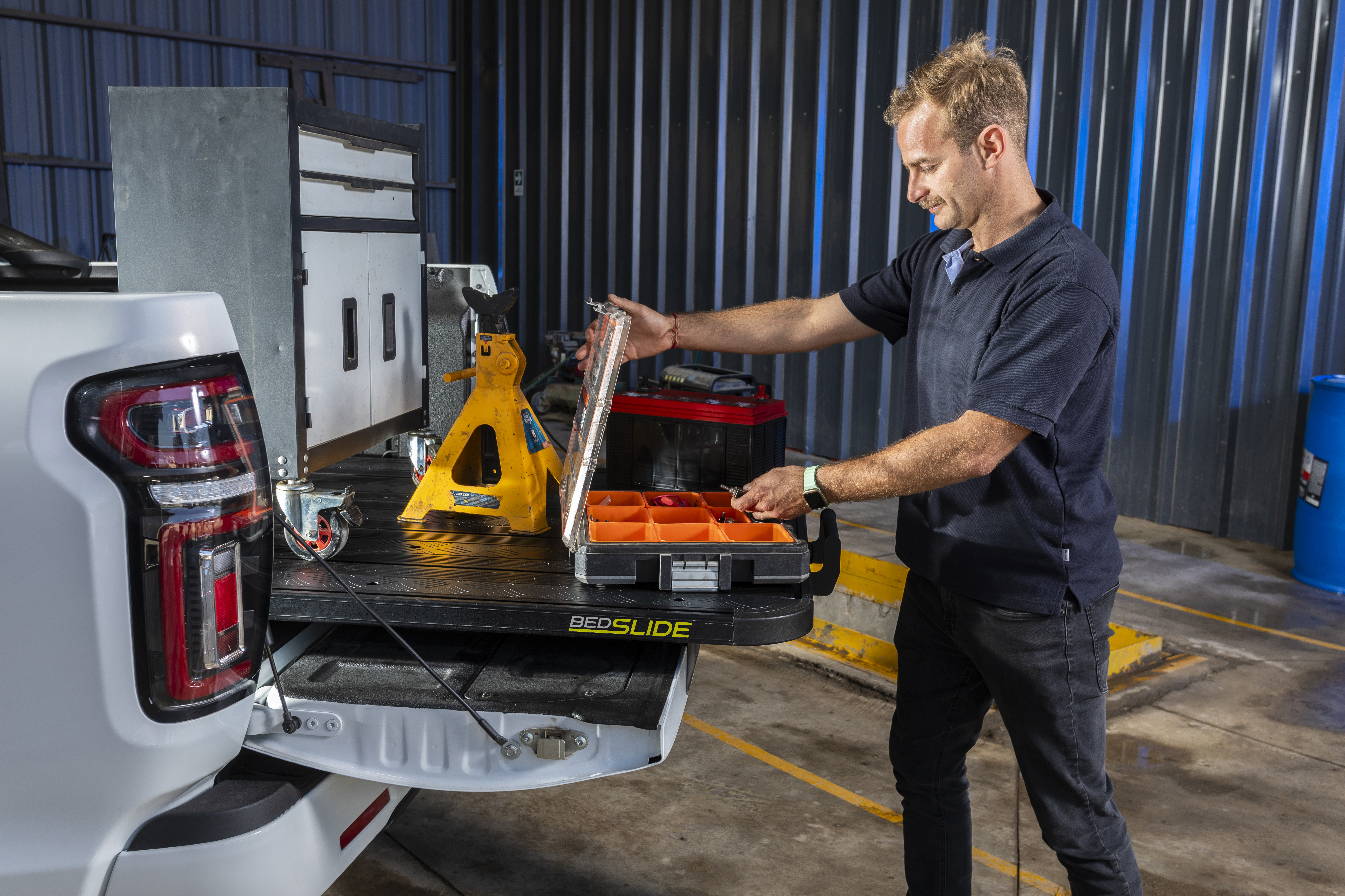 Bandejas deslizantes de alta resistencia optimizando su acceso