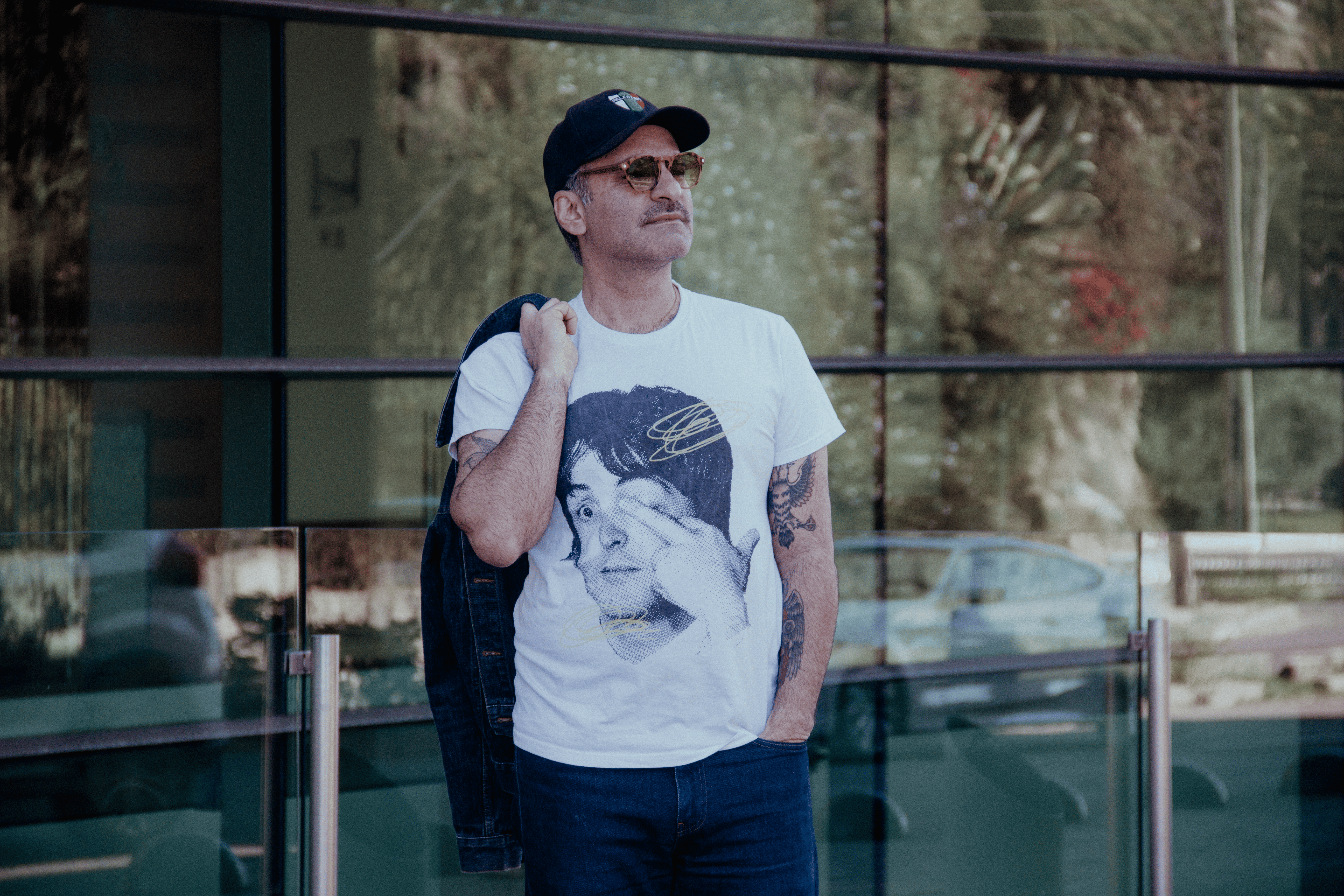 Buenostore Chile | Poleras y accesorios con diseño musical