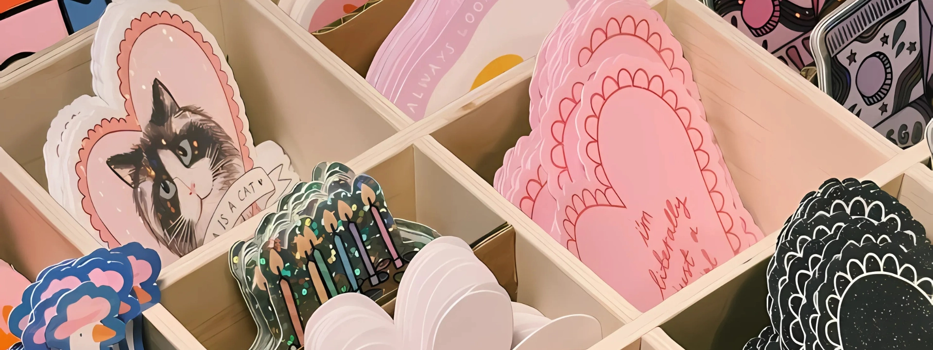 <b>HECHOS A MEDIDA PARA TU MARCA</b><br>
<br>
<br>