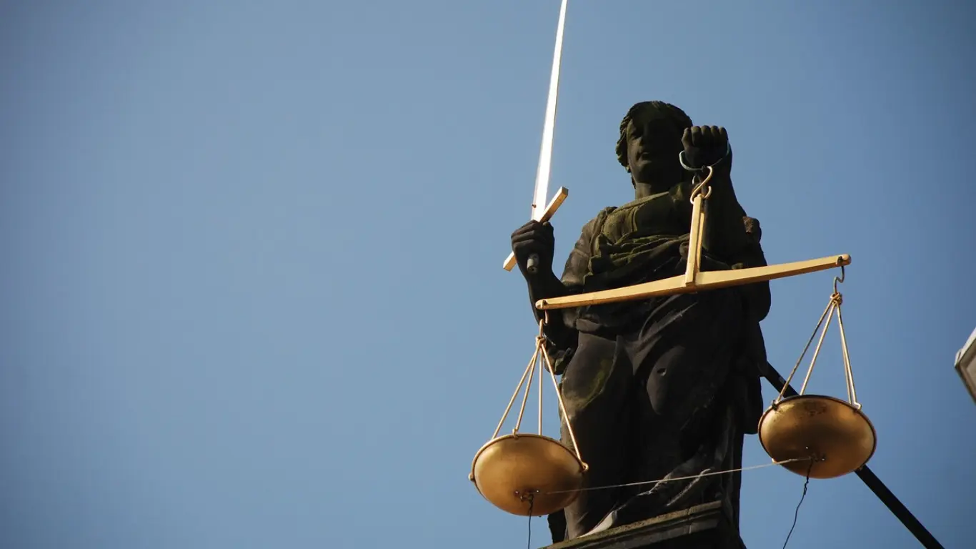 <h1><b>Abogados laborales en Temuco</b></h1>