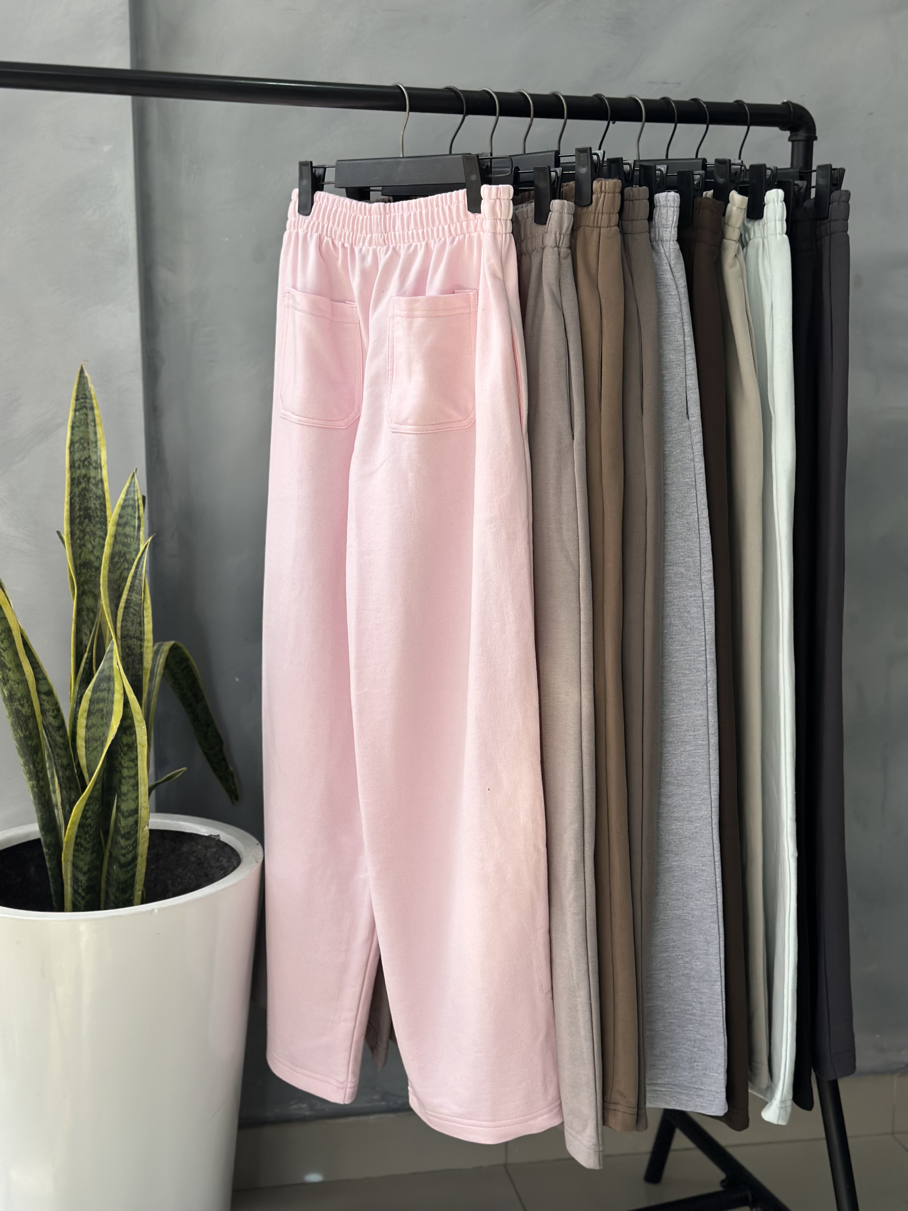 JOGGER Y PANTS