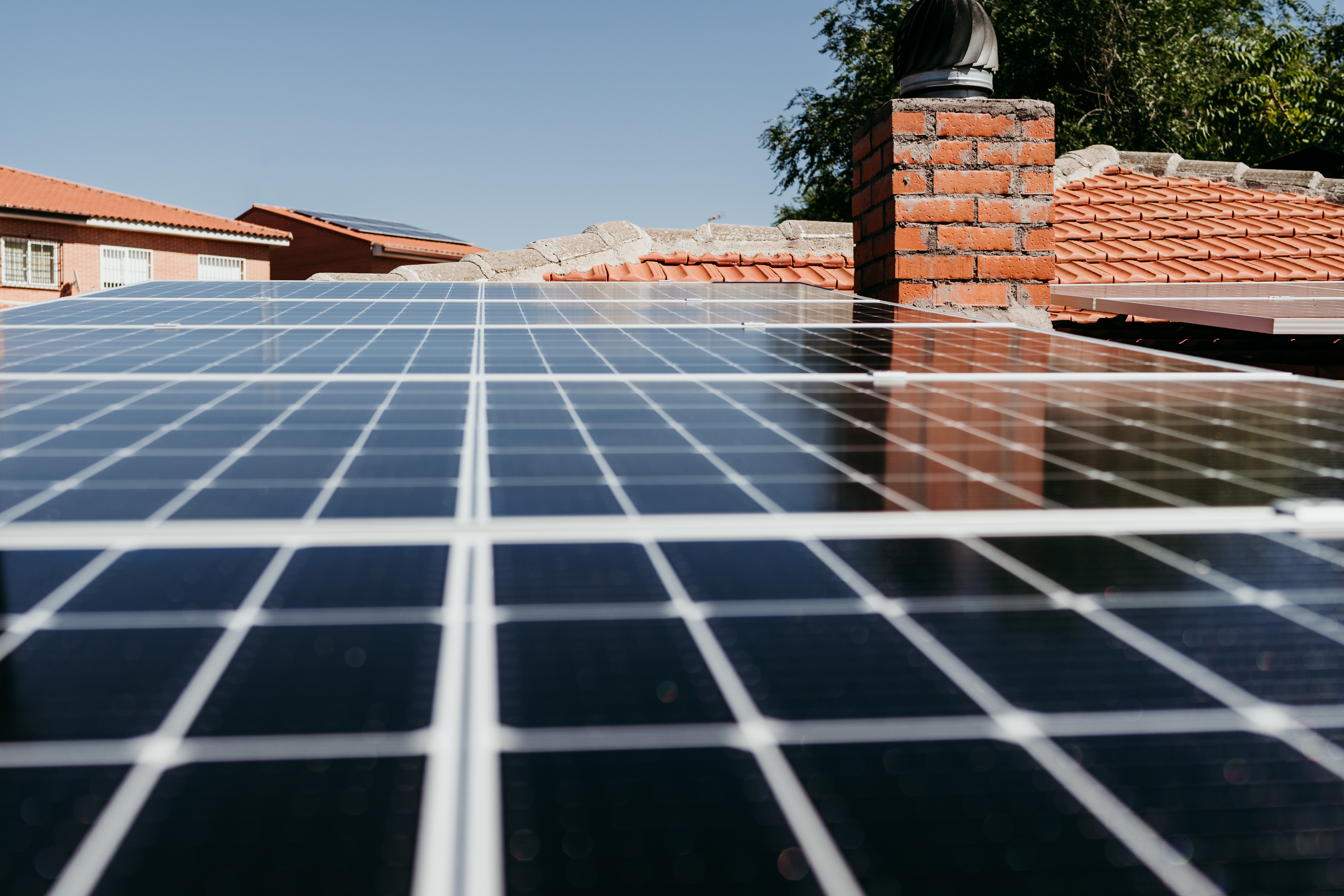Ilumina tu mundo con energía solar