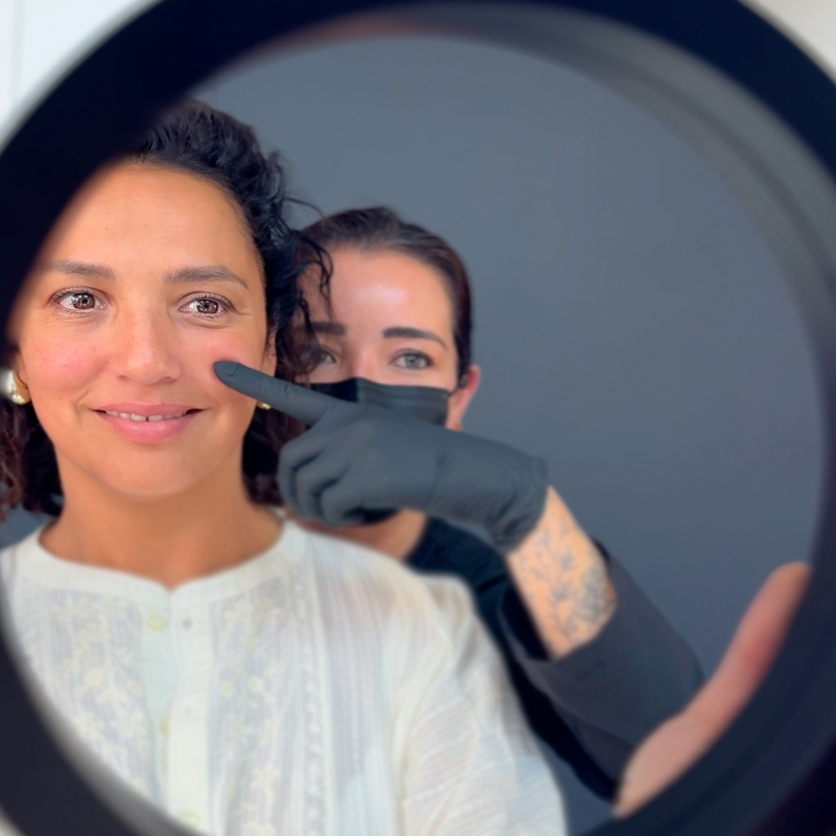 Clínica EM — Black