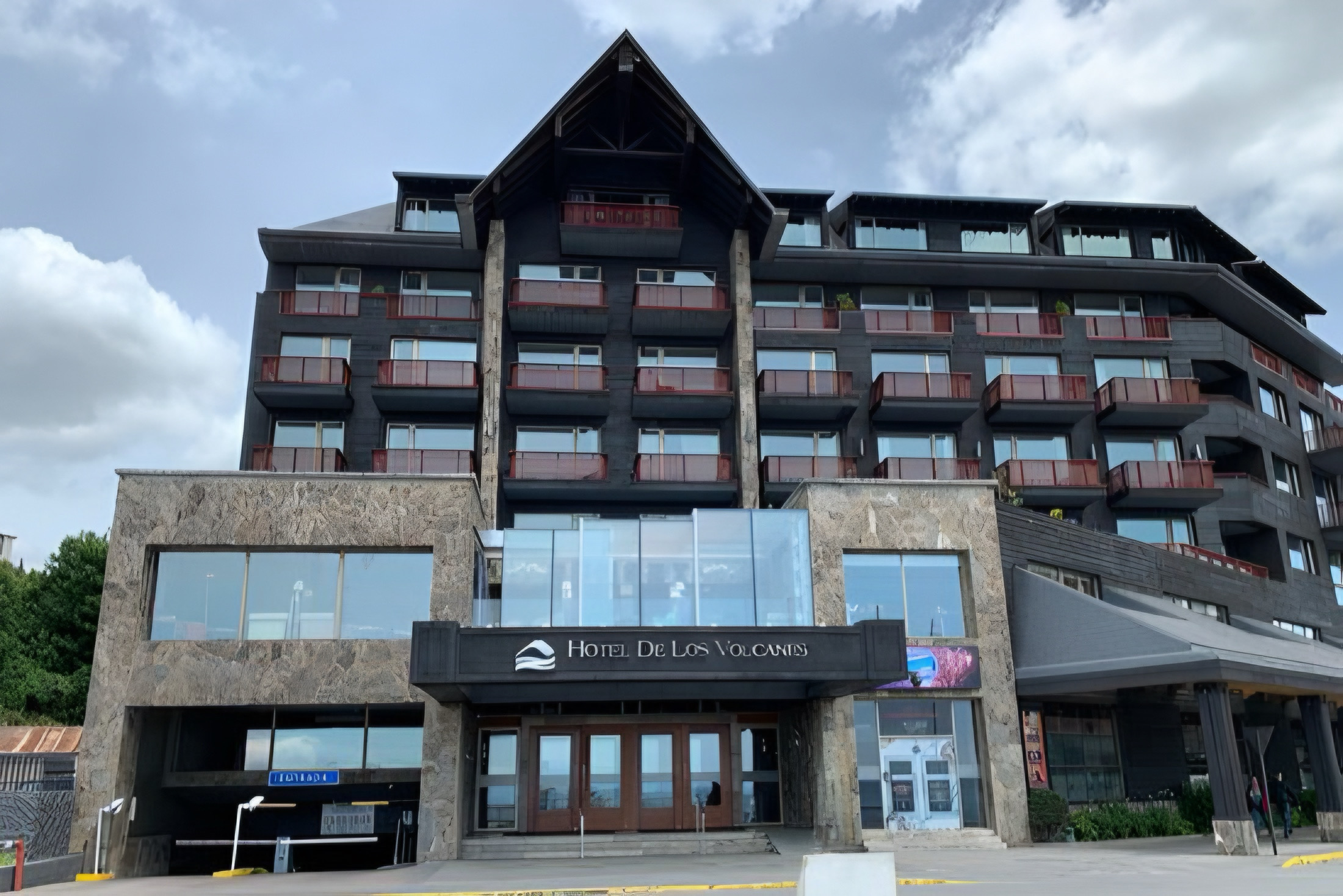 <b>DREAMS&nbsp;</b><br>
Casino y hotel<br>