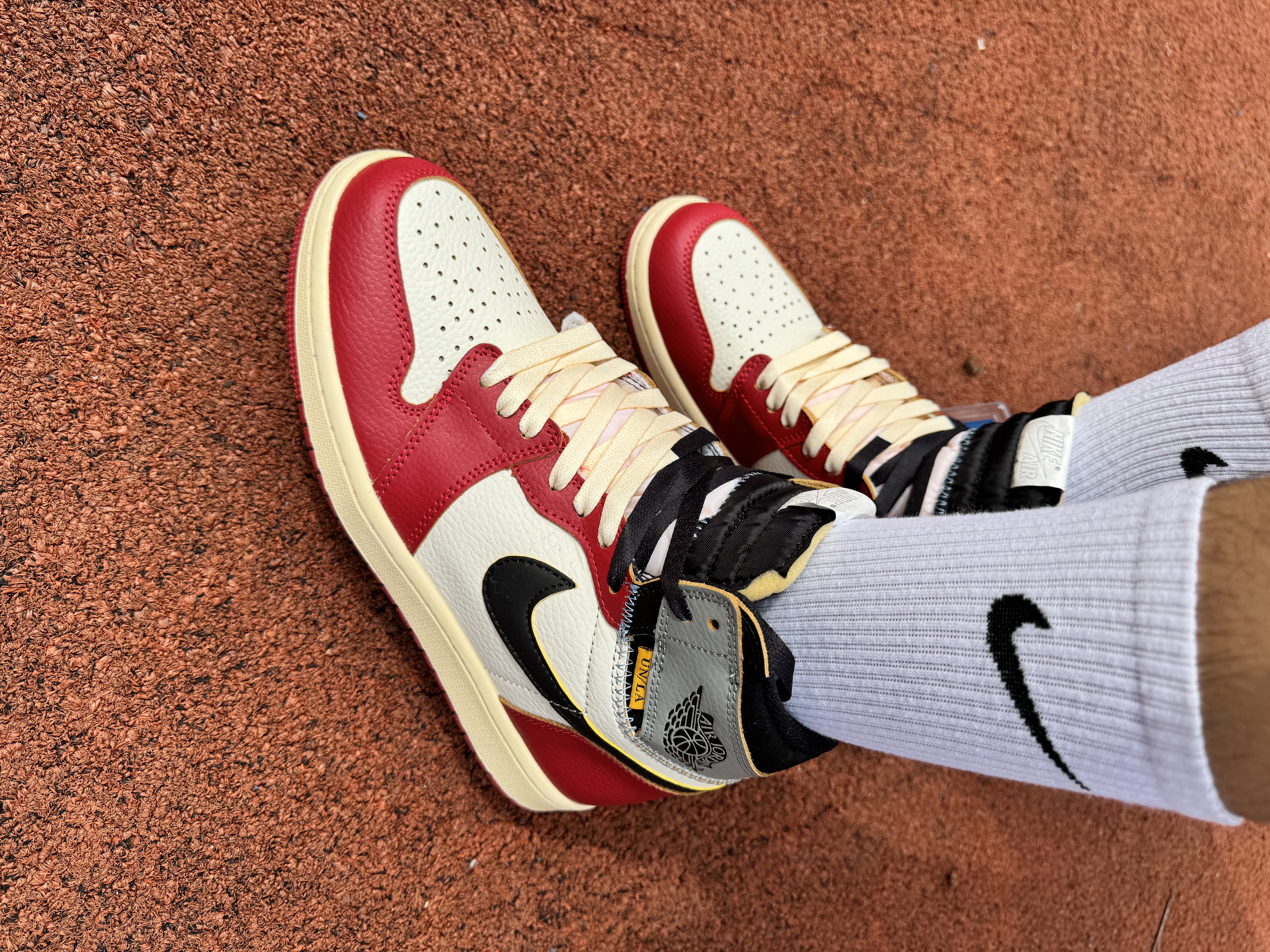 KICKS