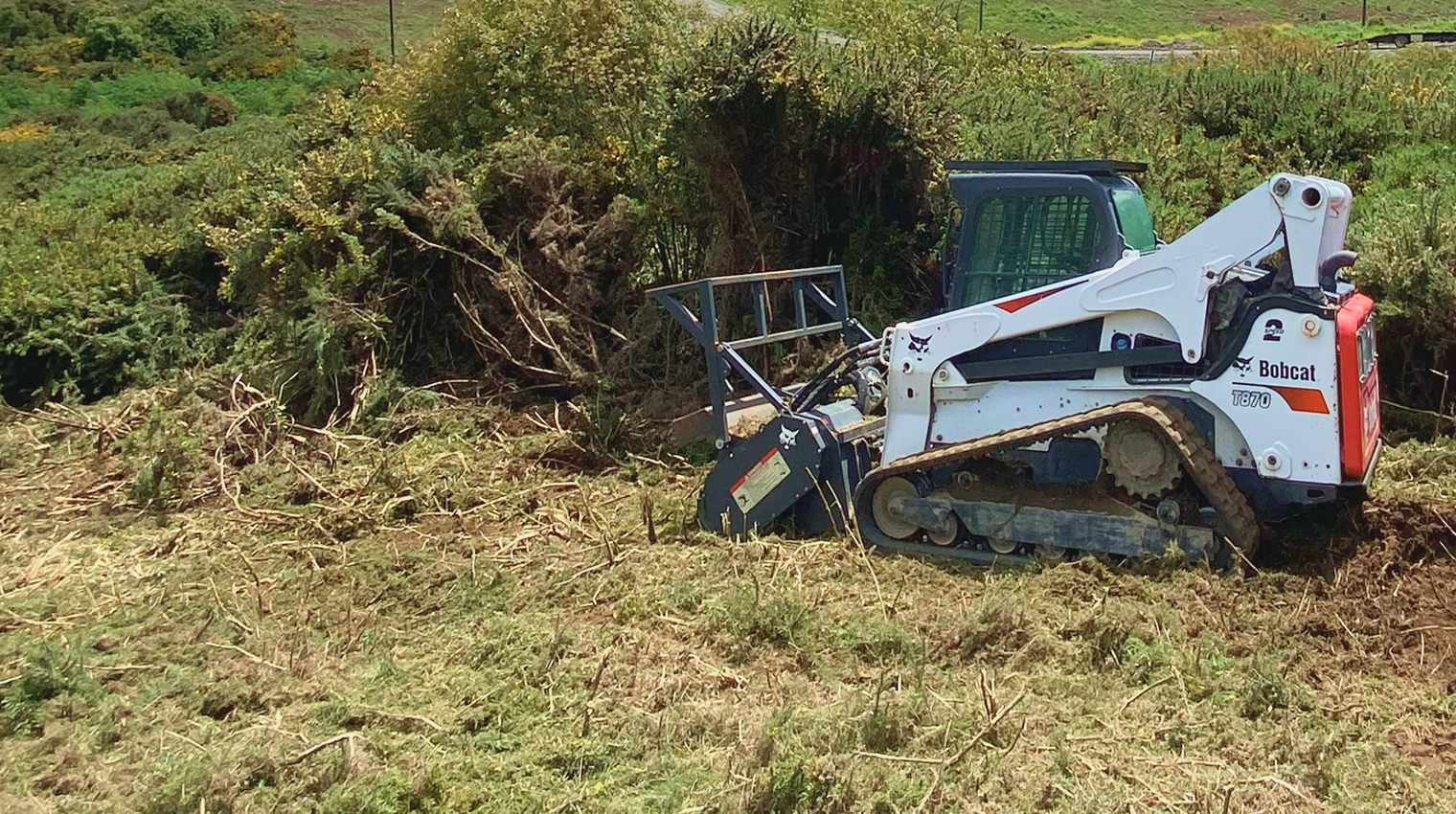 ➡︎ Limpieza de <br>Terrenos