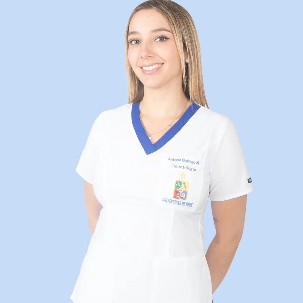 Promociones en Uniformes Clínicos y Packs para Estudiantes