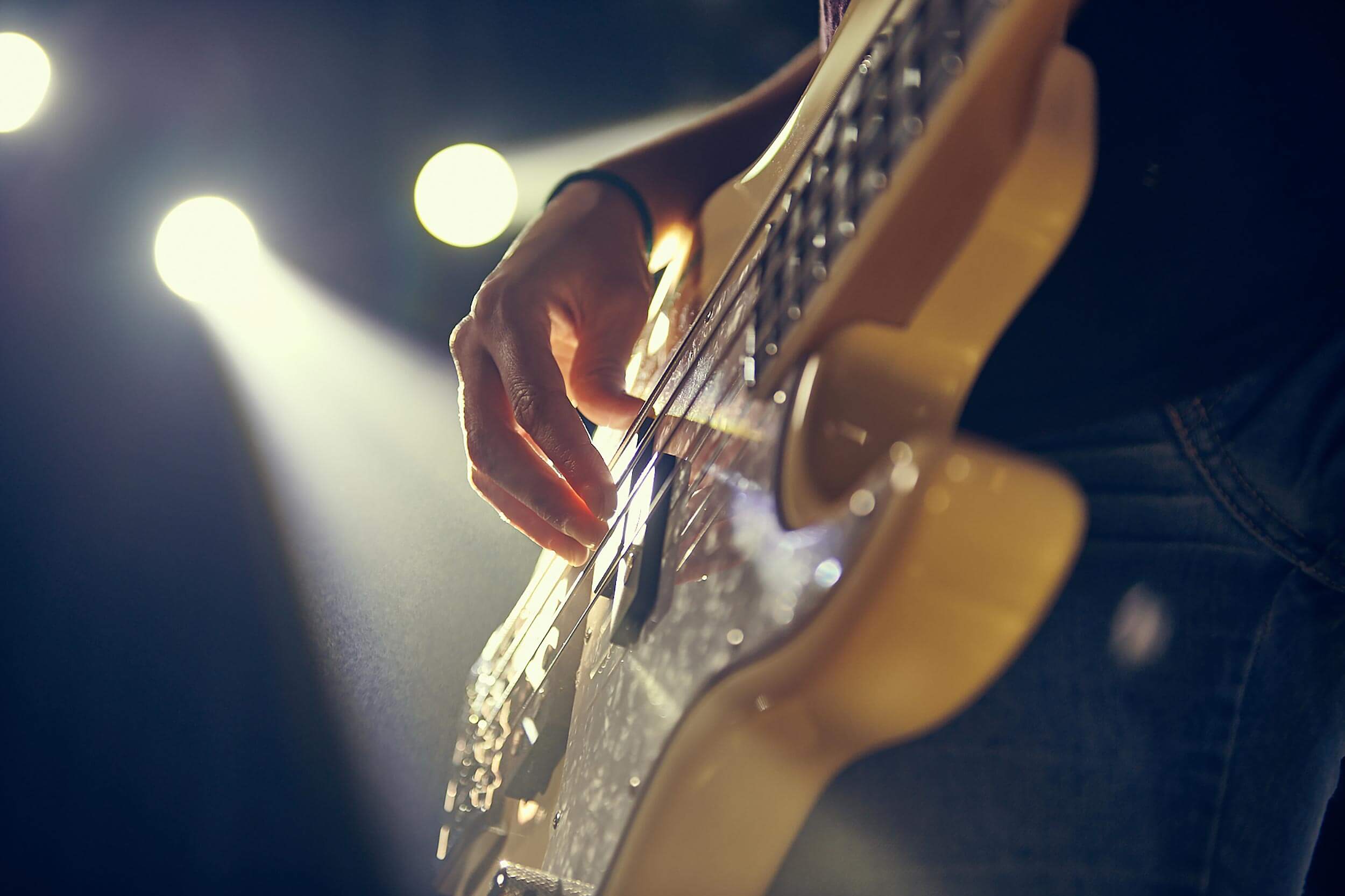<b>GUITARRAS Y BAJOS HARLEY BENTON</b>