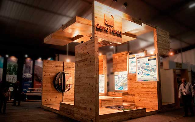 FABRICACIÓN DE STANDS