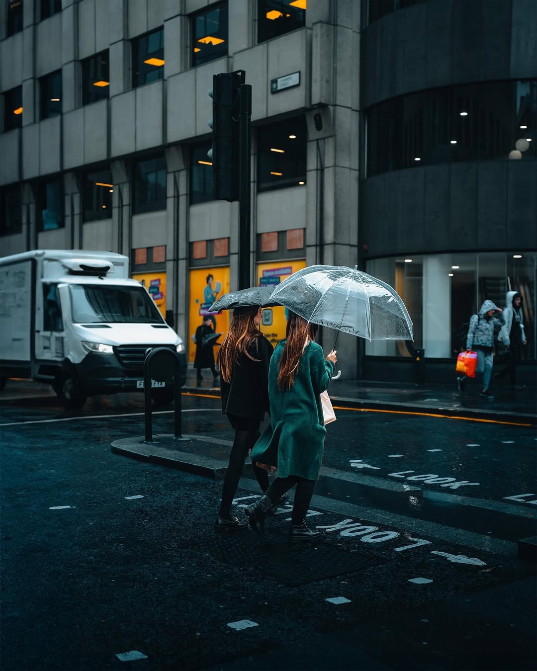 Elias Presets - Lightroom presets & LUTs for Creators