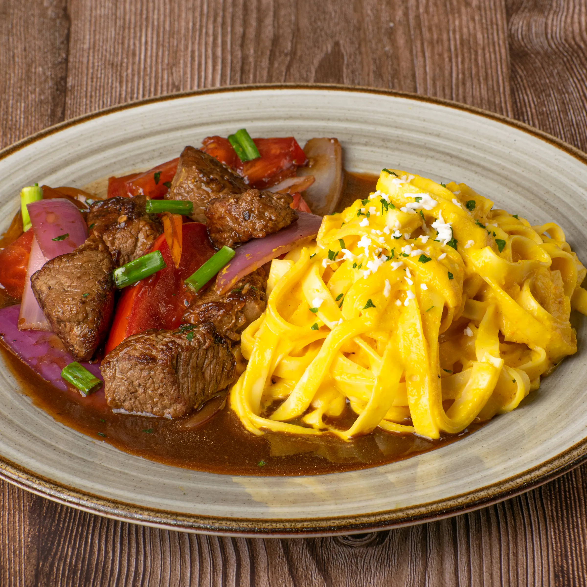 Fettucine Huancaina C/ Lomo