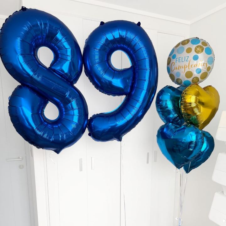 Globos número 89 azules con globos de cumpleaños