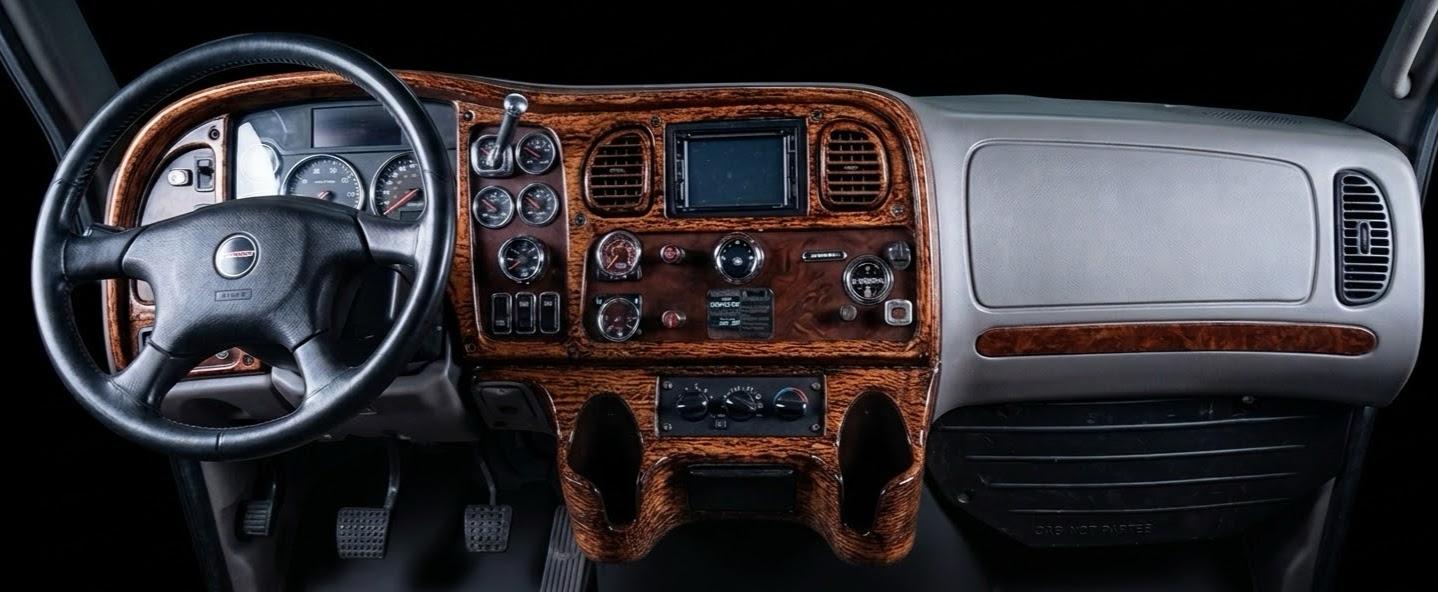 Freightliner M2-106