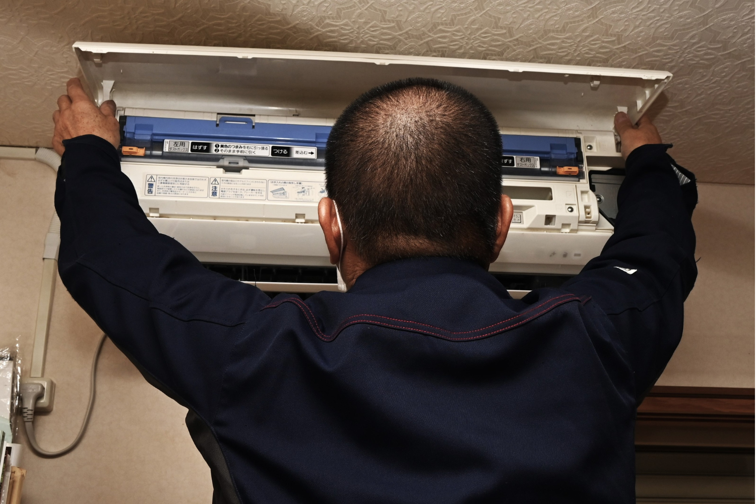 Contamos con años de experiencia en refrigeración y aires acondicionados domésticos e industriales