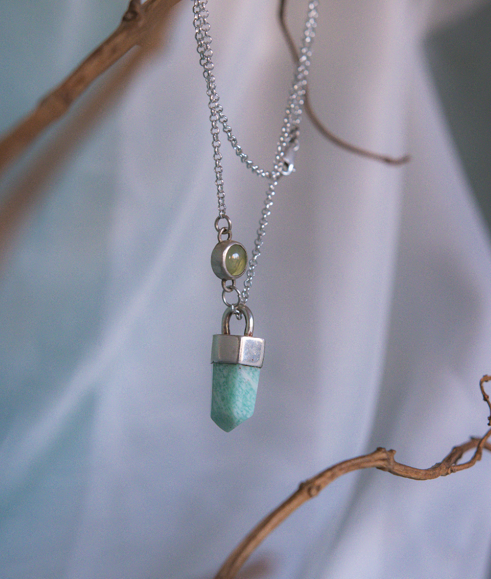 Collares