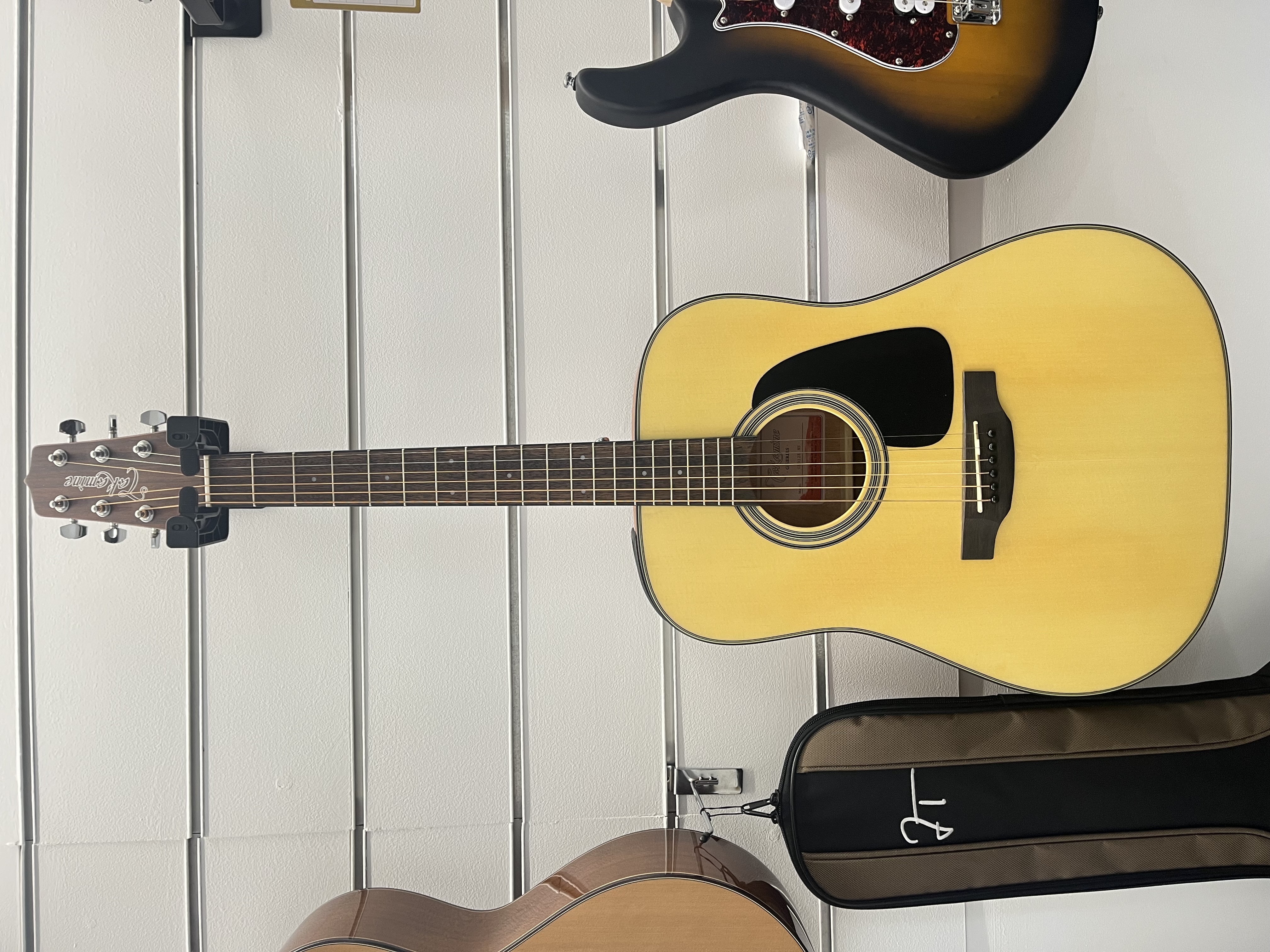 A TAKAMINE CHEGOU À FEIRA MÚSICA