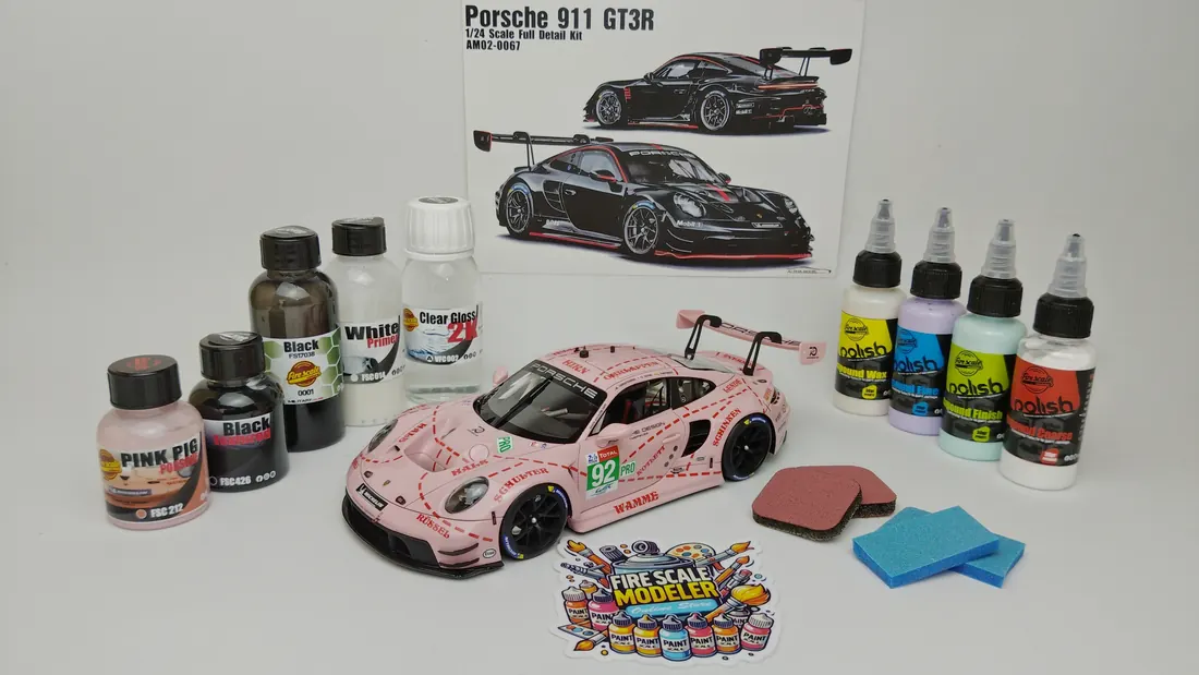 Porsche 911 GT3 R 'Pink Pig' pintado com Fire Scale