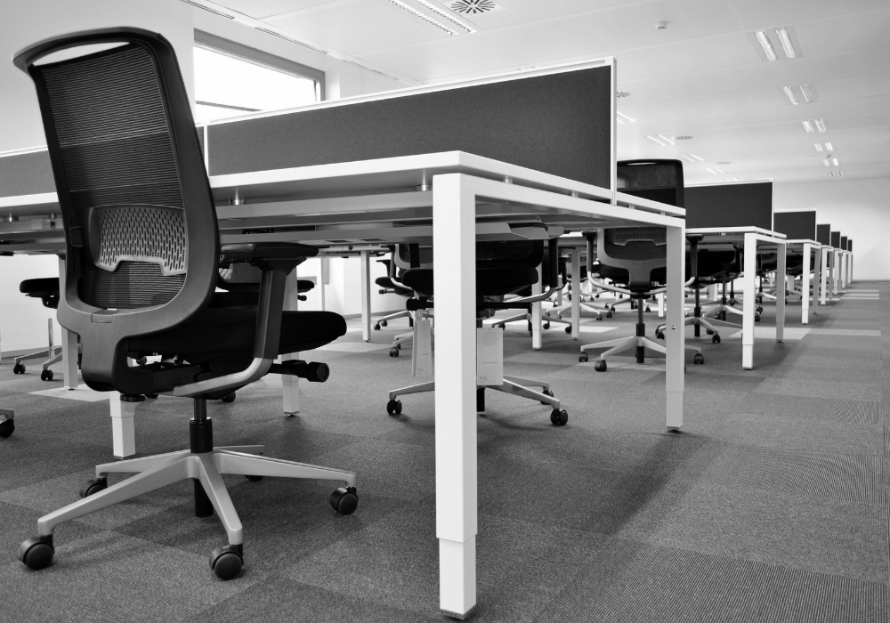 Sillas y Escritorios