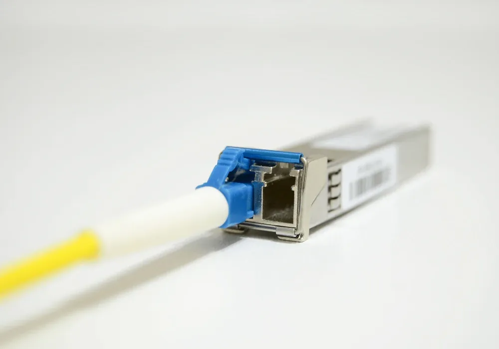PoE, Transceiver y Converter