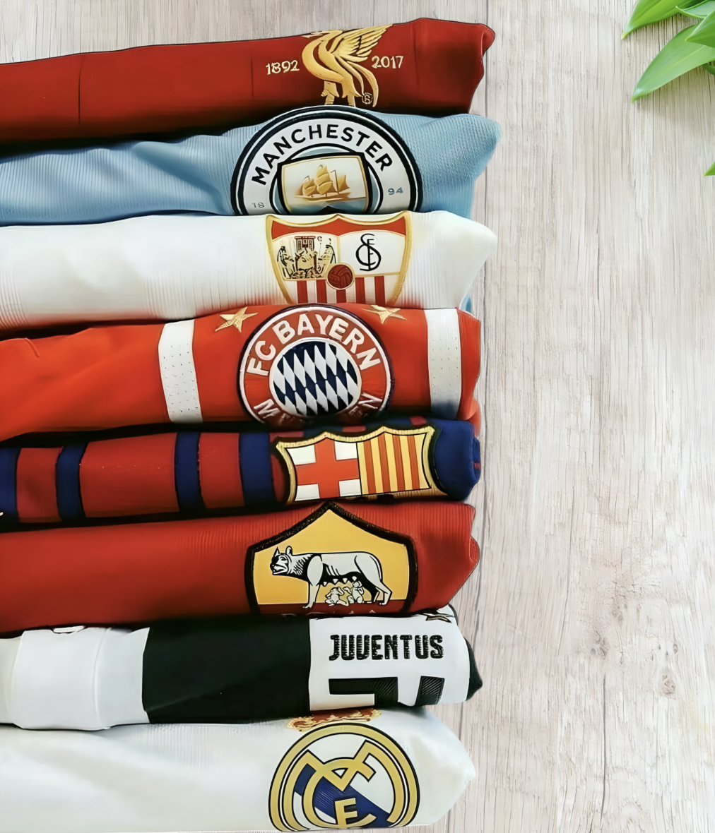 ¿NO ENCUENTRAS LA CAMISETA QUE QUIERES?<br><br><br><br>
<br>
<br>
<br>
<div><i></i></div>
<i>Contamos con más de 1.000 camisetas únicas y seguimos ampliando nuestro catálogo cada día. Si no encuentras la que quieres, no dudes en escribirnos, te ayudaremos a conseguirla.</i><br>


