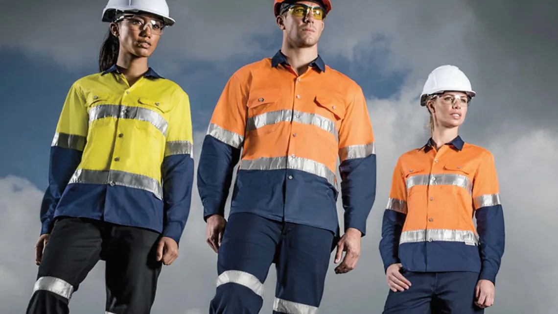 <b><i>Ropa&nbsp;</i></b>