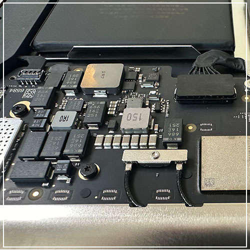 <strong>Reparación electrónica de placa.</strong>