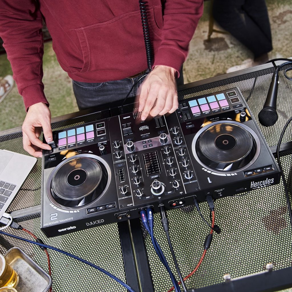 Dj