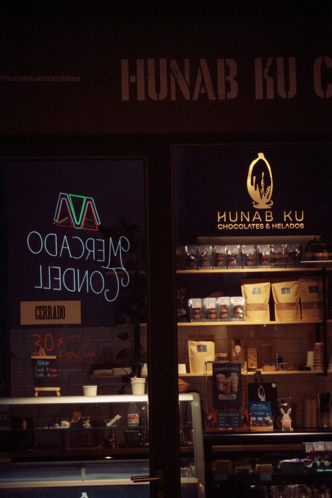 Local de Hunab Ku Chocolatería en Santiago, chocolate de autor con cacao peruano
