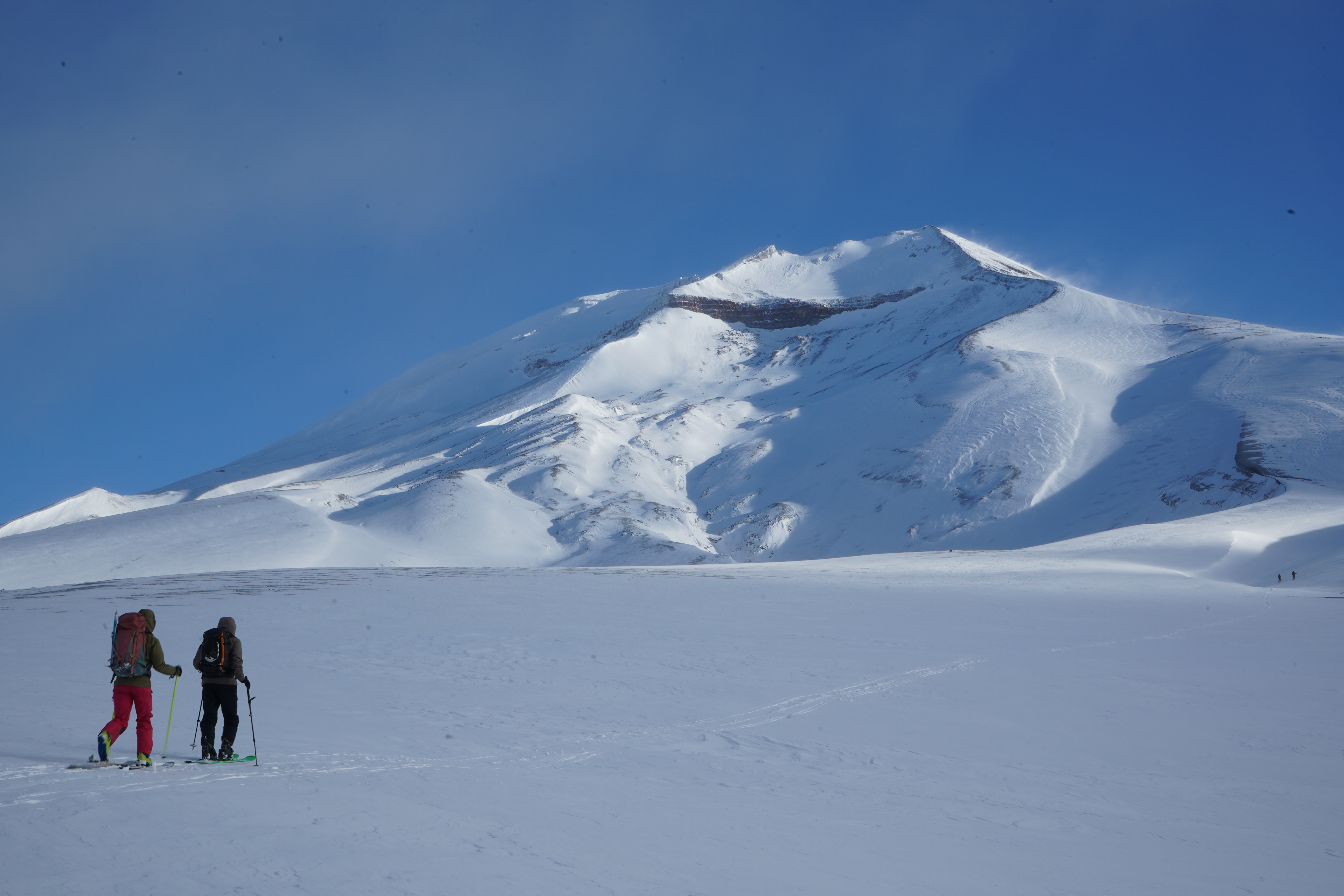 LA MONTAÑA CAMBIA. TÚ SIGUES.