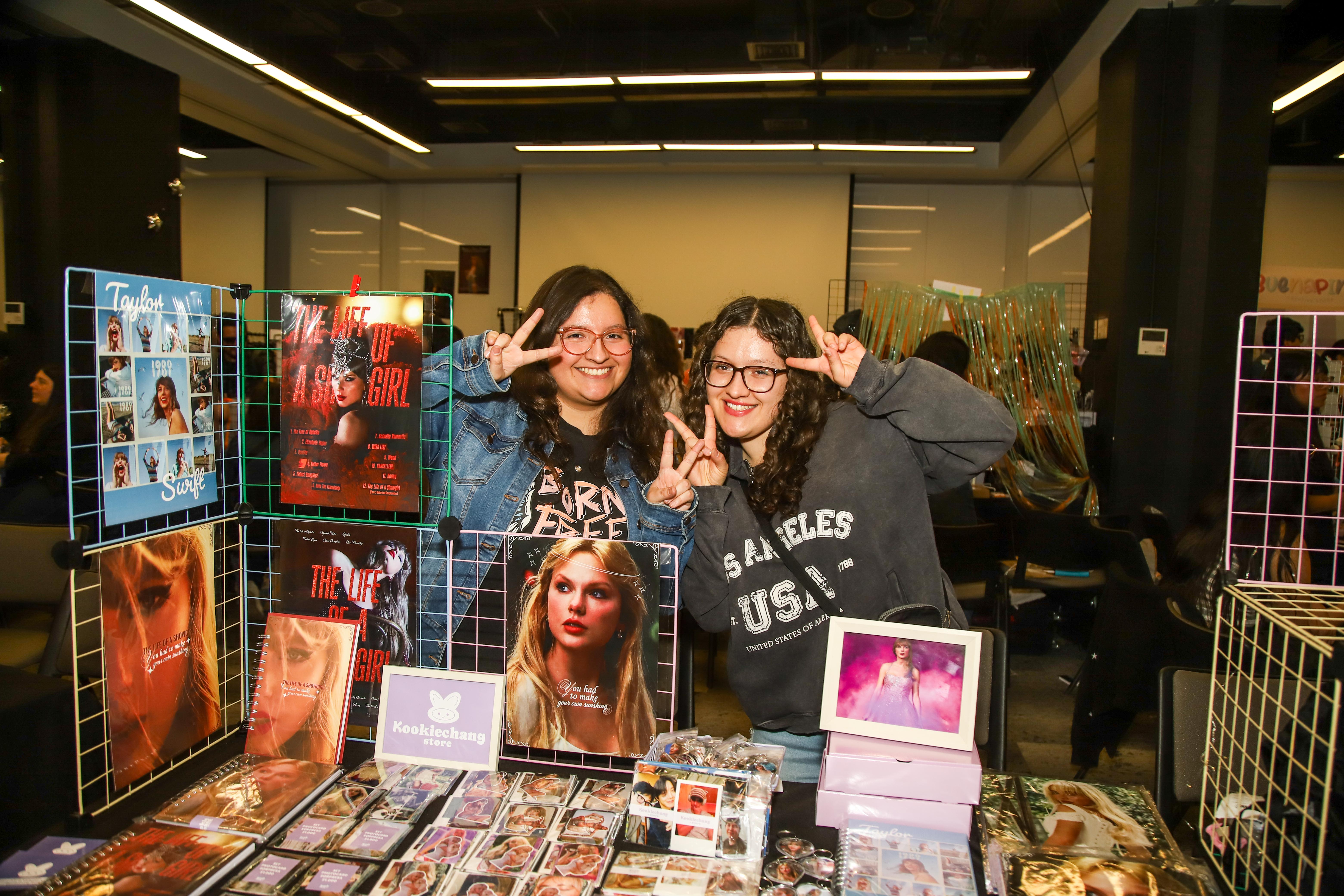 Somos las manos y el corazón detrás de cada diseño :)