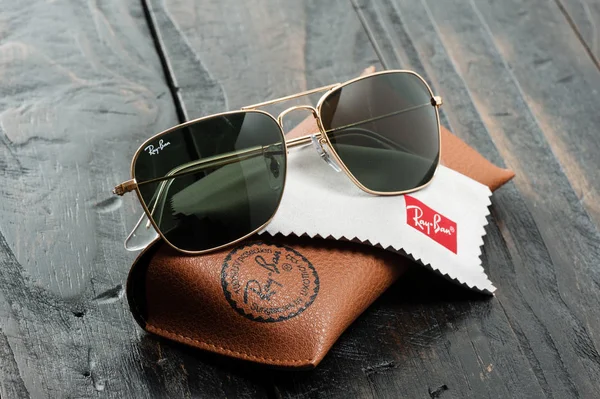 Lentes
