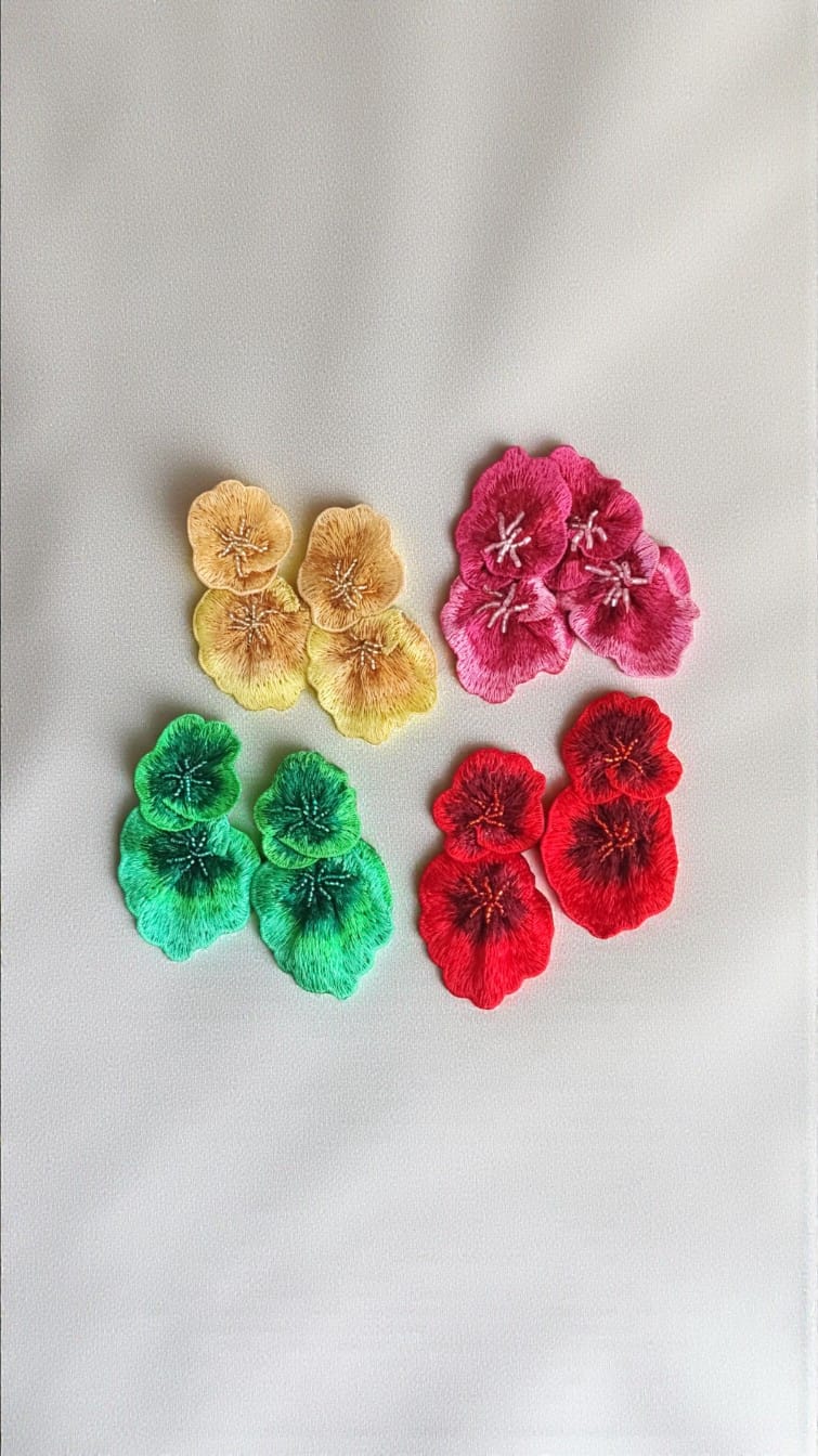 Visita<span style="font-size: var(--title-size-mobile); letter-spacing: var(--title-spacing); text-transform: var(--title-text-transform); text-align: var(--theme-slide-content-align-mobile); -webkit-tap-highlight-color: transparent; -webkit-text-size-adjust: 100%;"> nuestro showroom </span>