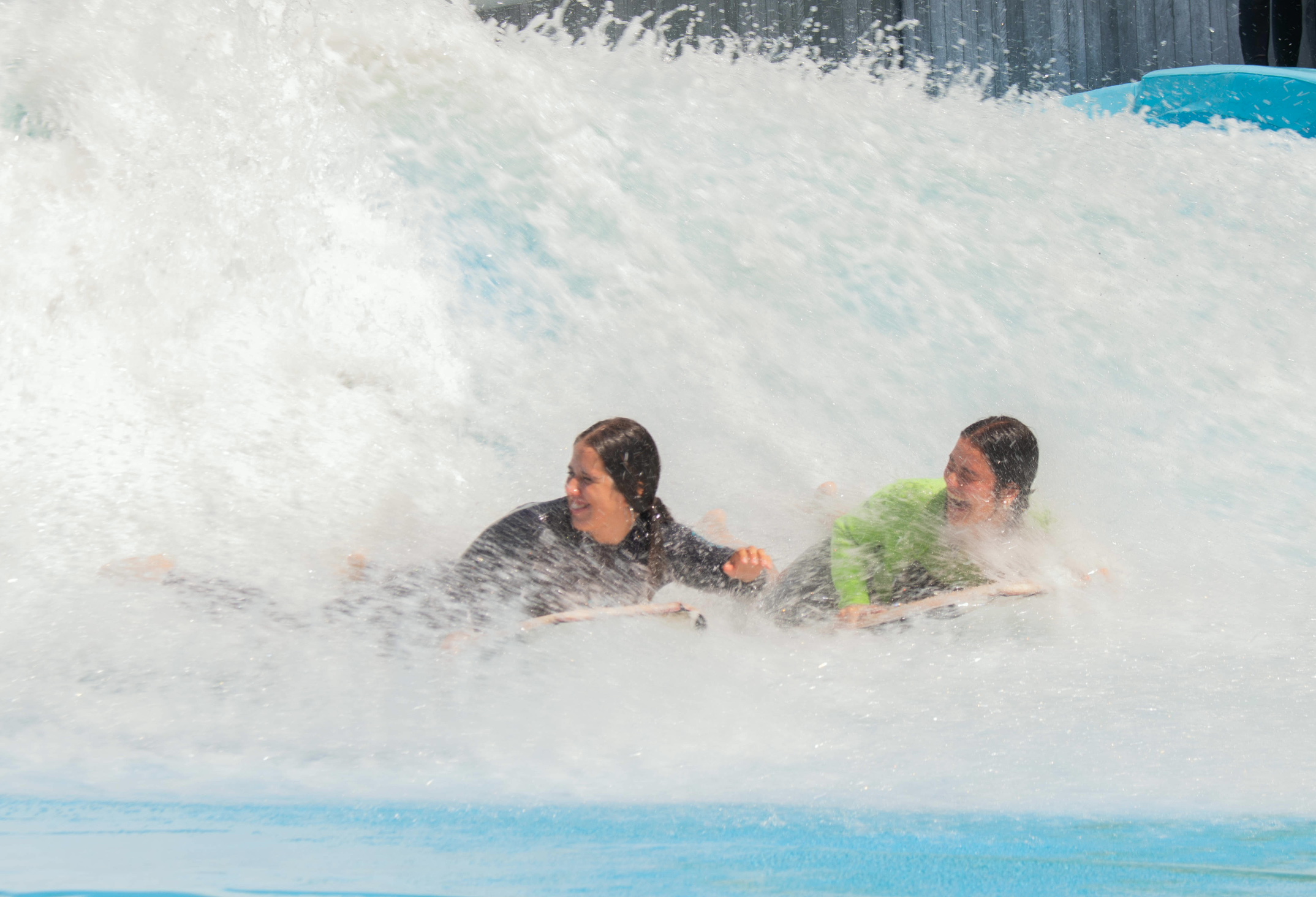 Aprende a surfear con nosotros