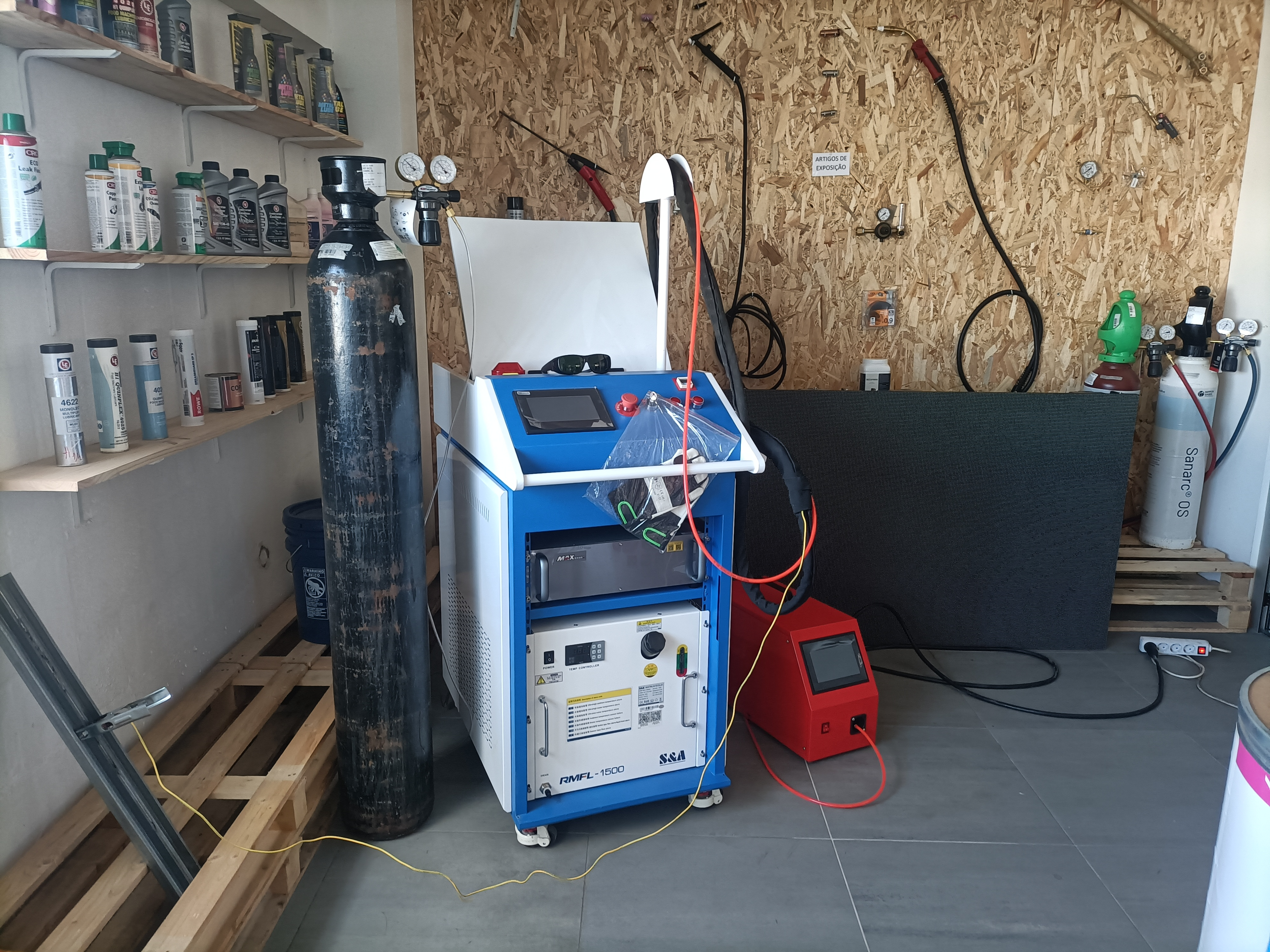 Equipamentos Laser Fibra Metais