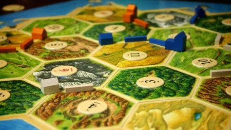 <b><i>Juegos de Mesa</i></b>