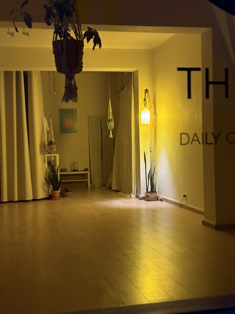 Buoy Tall Standing Lamp 