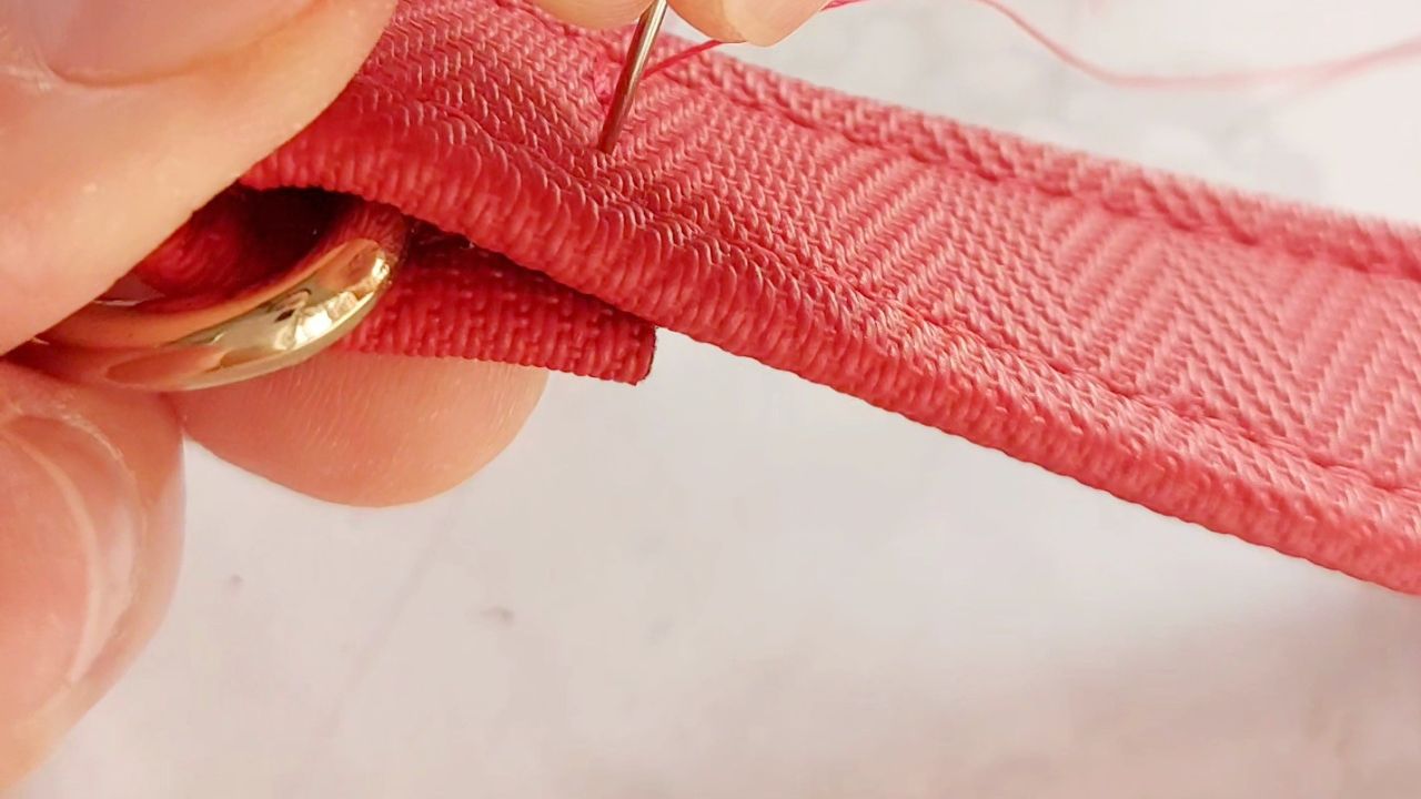 <p>De Portugal para as</p>
<div>tuas mãos</div>