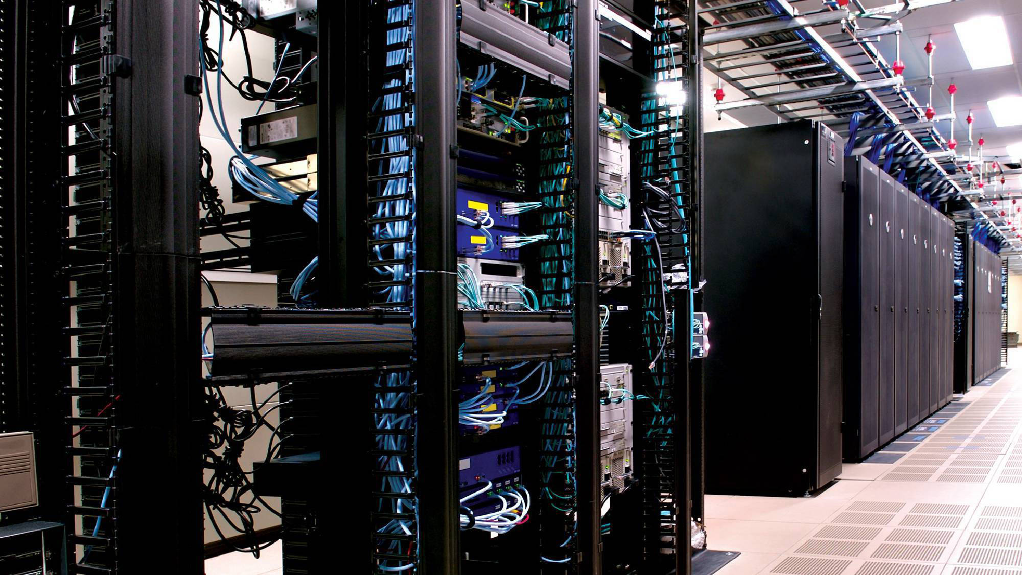 Descubre nuestros elegantes blazers para mujer