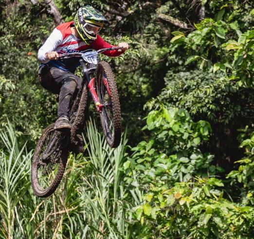 La experiencia de competir al más alto nivel, aplicada a cada bicicleta.