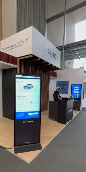 Alquiler tótem táctil para eventos 1