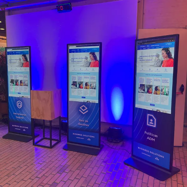 Alquiler tótem táctil para eventos 3