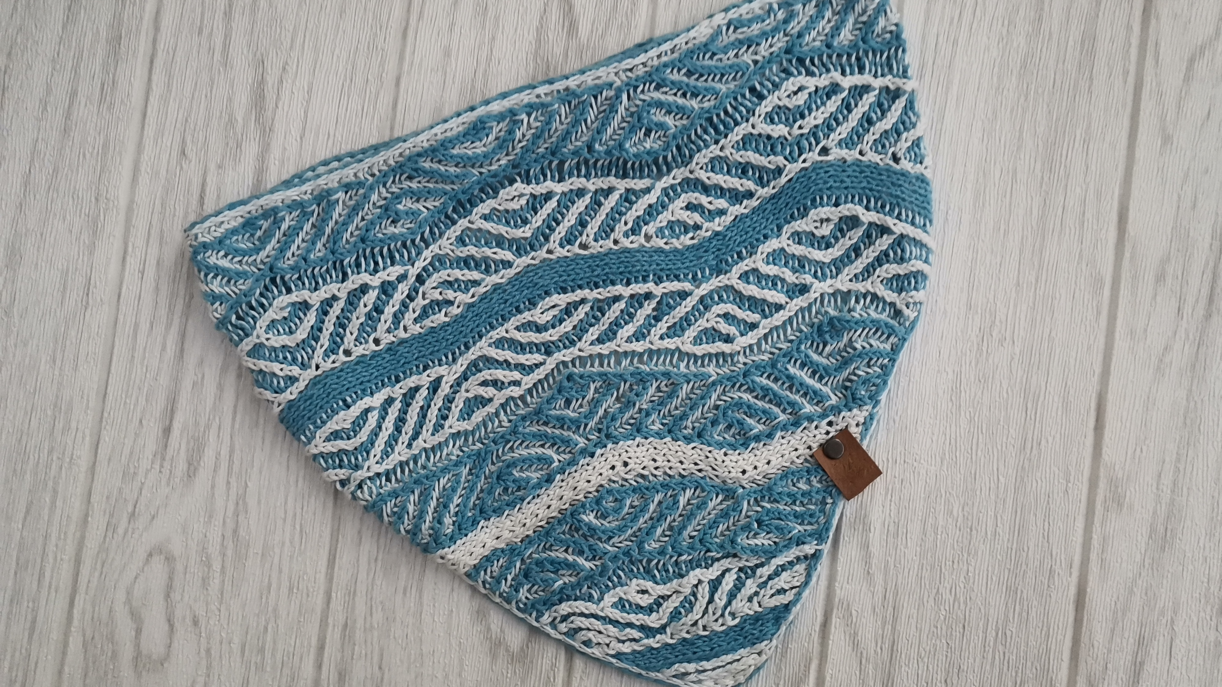 <br>
<br>
<p>Tejelo tú mismo/a</p>